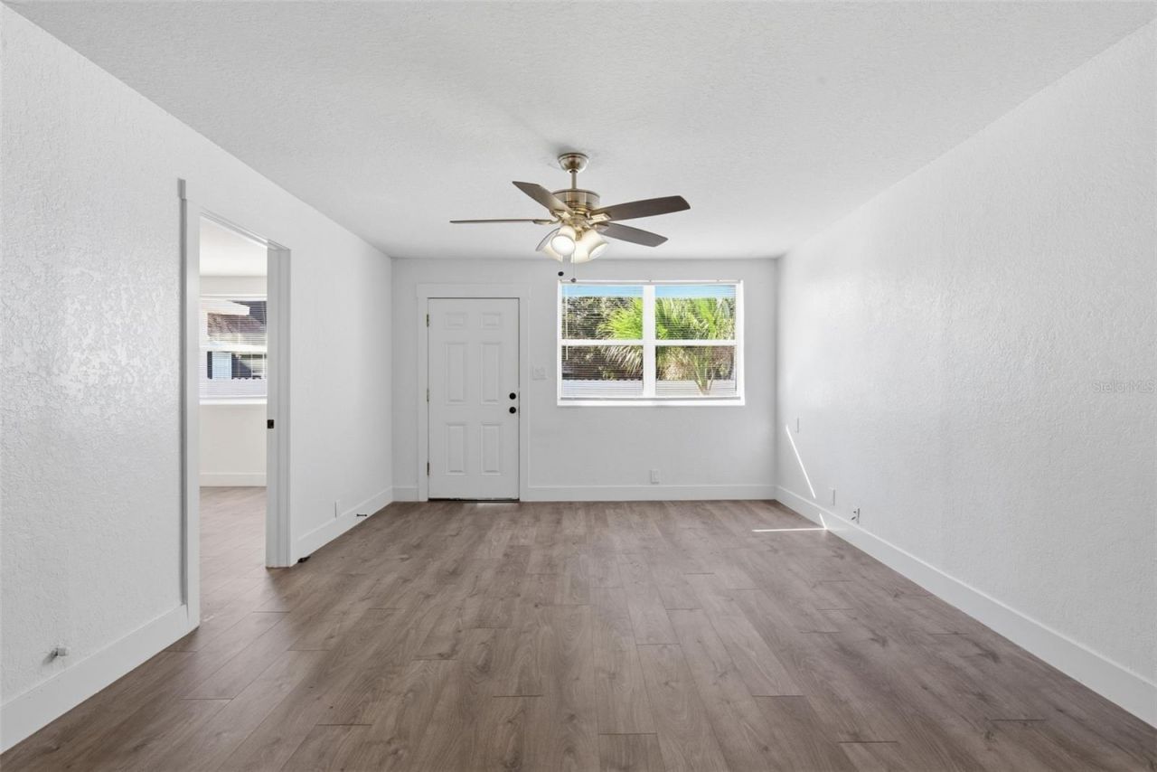 525 27th Avenue S, Saint Petersburg, FL 33705 Photo