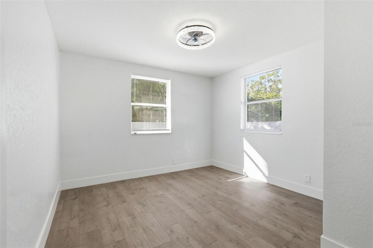 525 27th Avenue S, Saint Petersburg, FL 33705 Photo