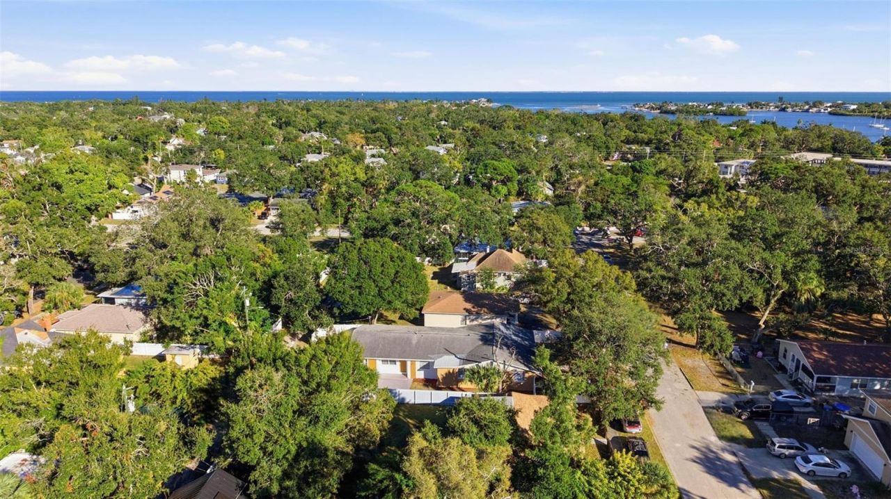 525 27th Avenue S, Saint Petersburg, FL 33705 Photo