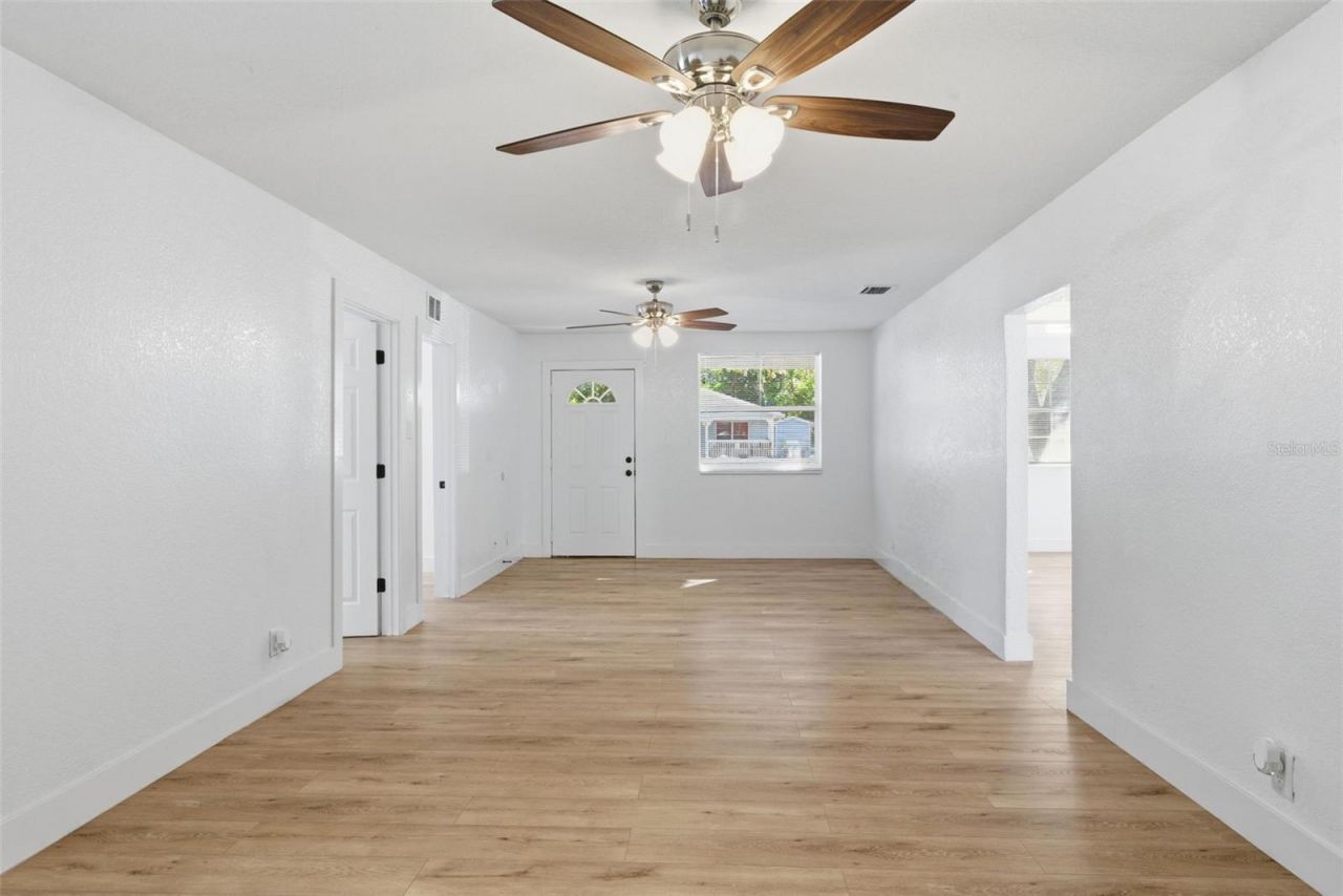 525 27th Avenue S, Saint Petersburg, FL 33705 Photo