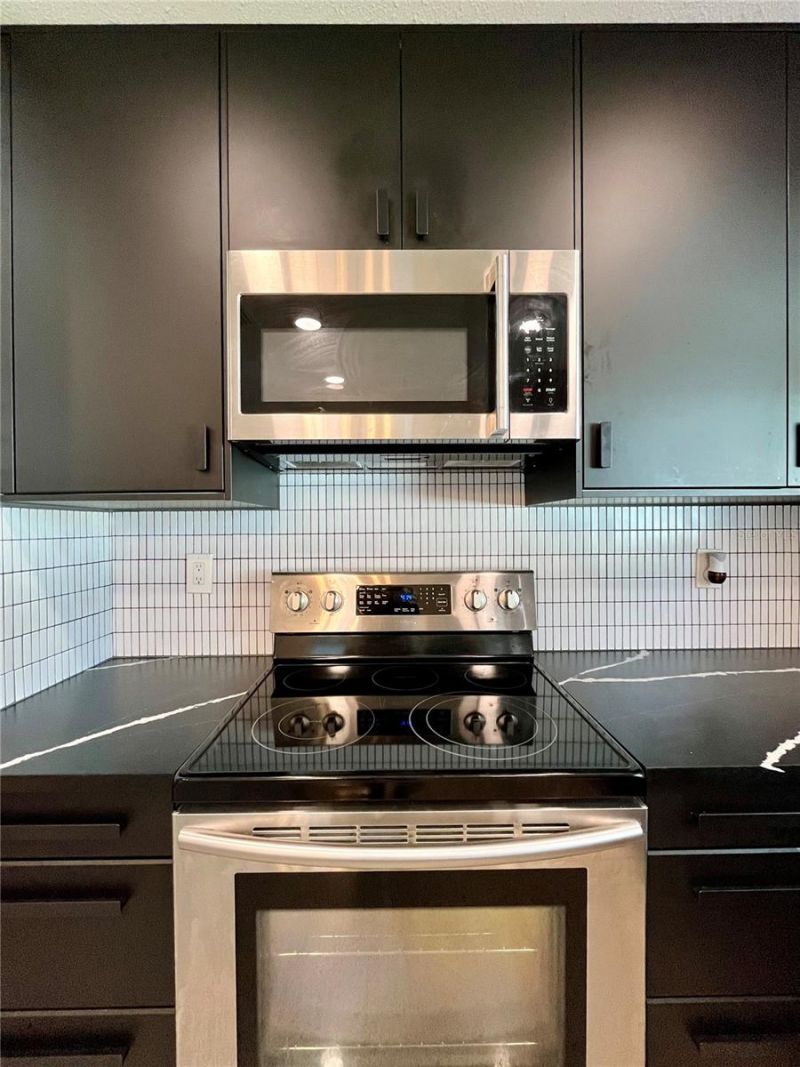 1945 68th Avenue S, Saint Petersburg, FL 33712 Photo