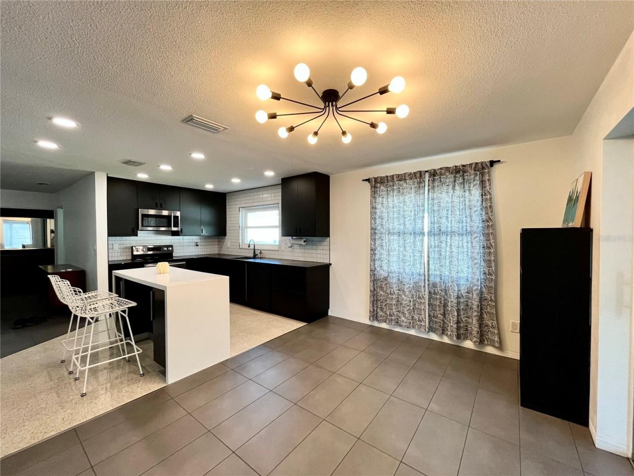 1945 68th Avenue S, Saint Petersburg, FL 33712 Photo