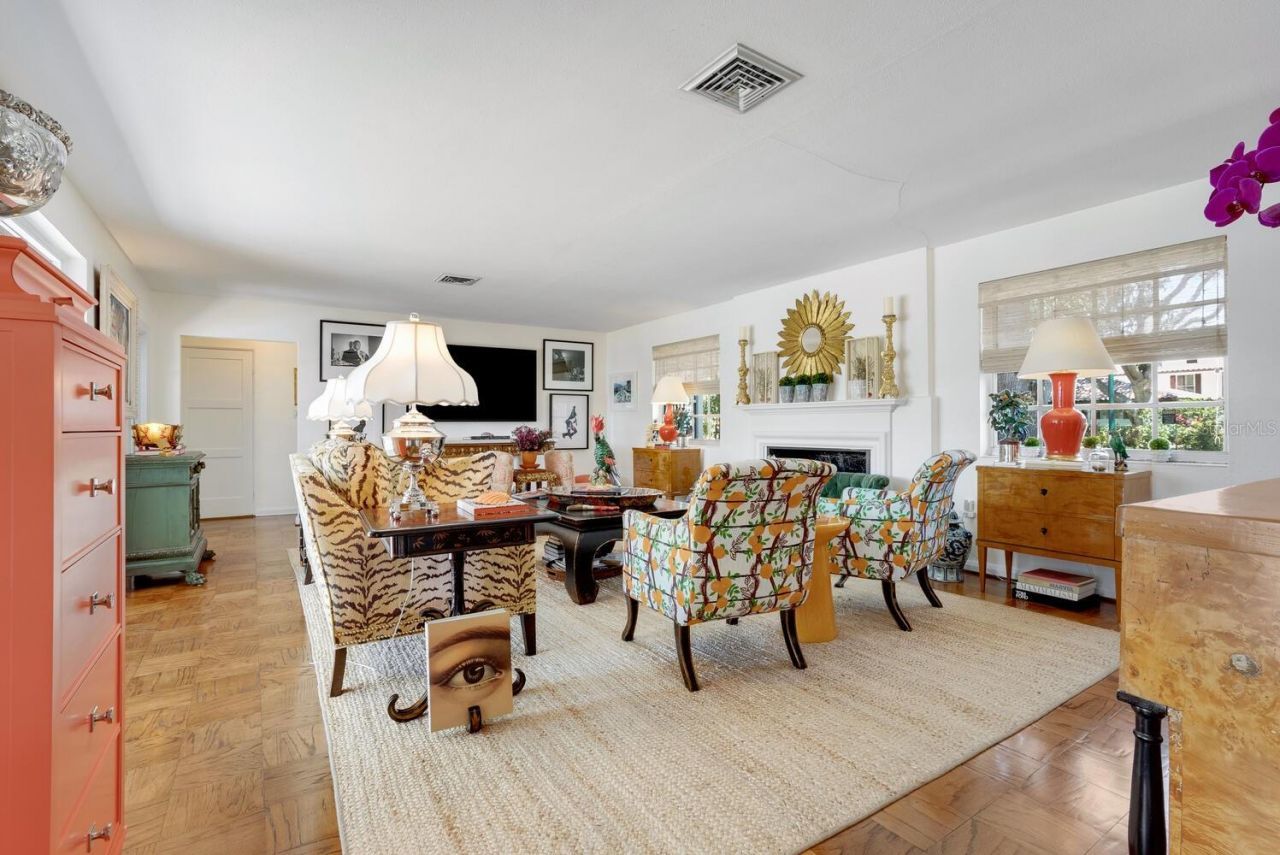 1542 Gulfview Drive, Sarasota, FL 34236 Photo