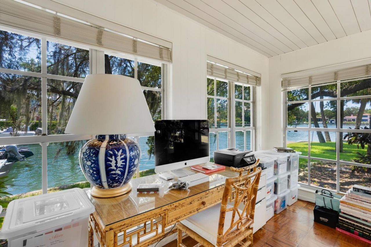 1542 Gulfview Drive, Sarasota, FL 34236 Photo