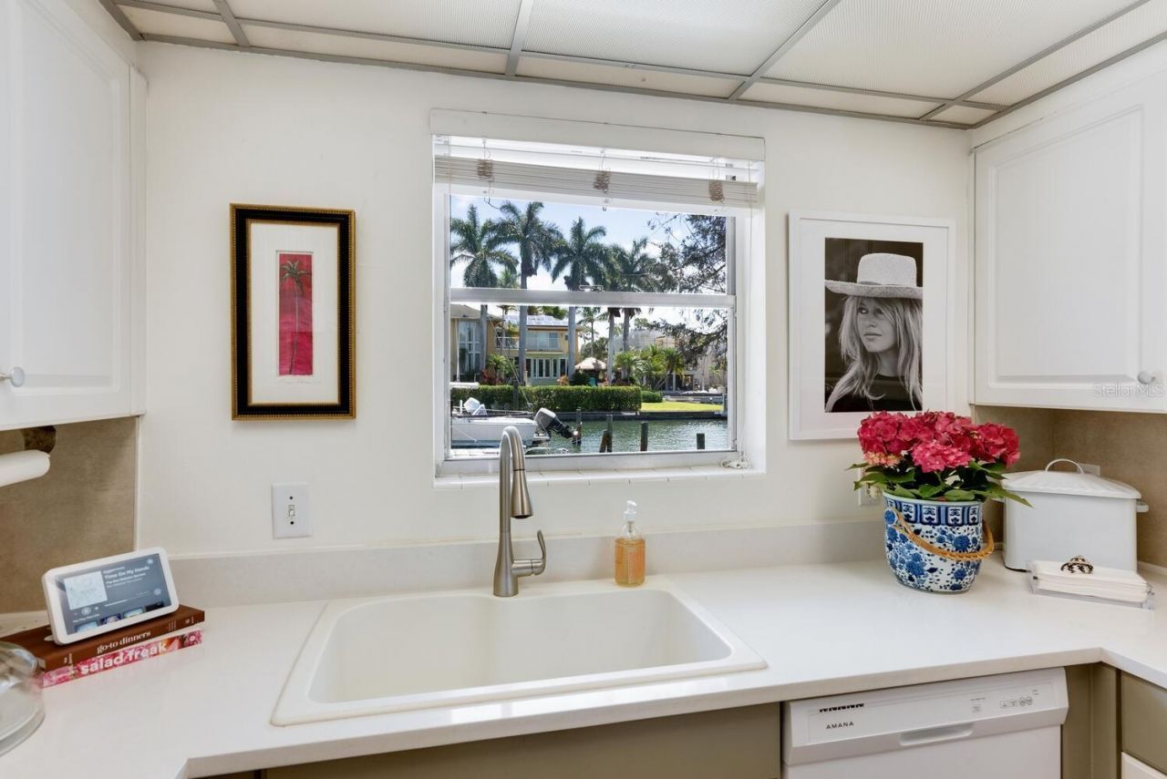 1542 Gulfview Drive, Sarasota, FL 34236 Photo