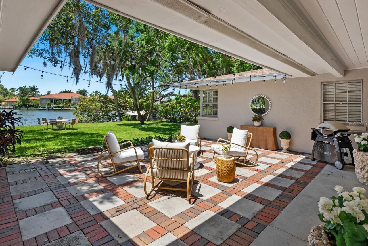 1542 Gulfview Drive, Sarasota, FL 34236 Photo