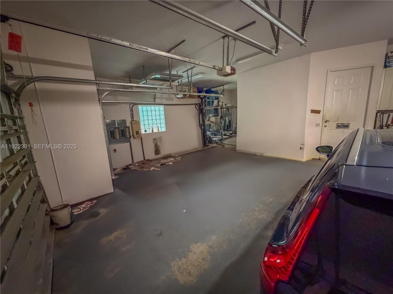 3220 NE 165th St, North Miami Beach, FL 33160 Photo