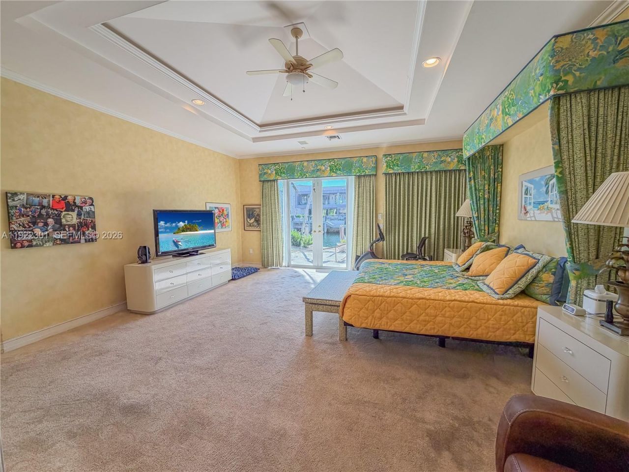 3220 NE 165th St, North Miami Beach, FL 33160 Photo