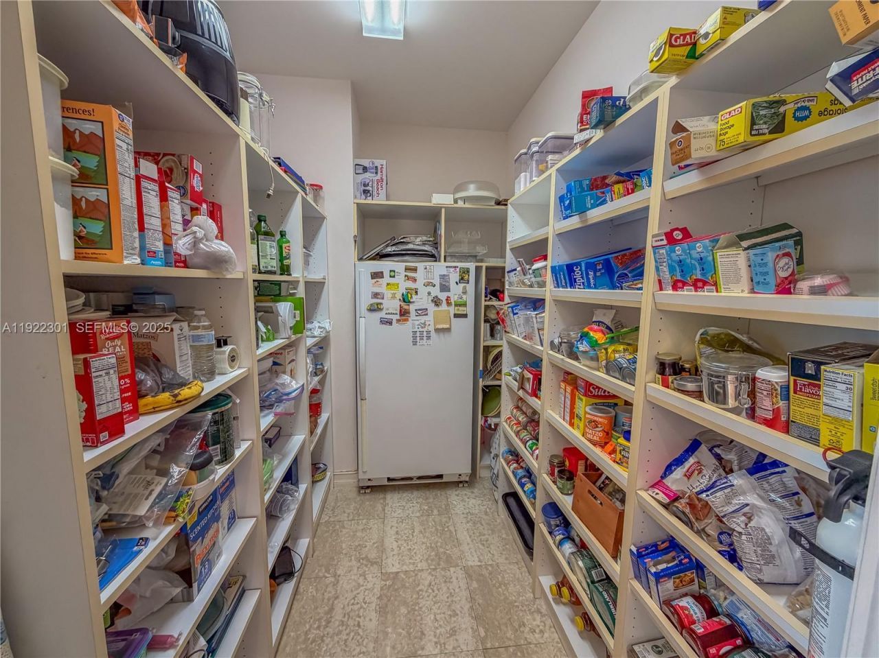 3220 NE 165th St, North Miami Beach, FL 33160 Photo