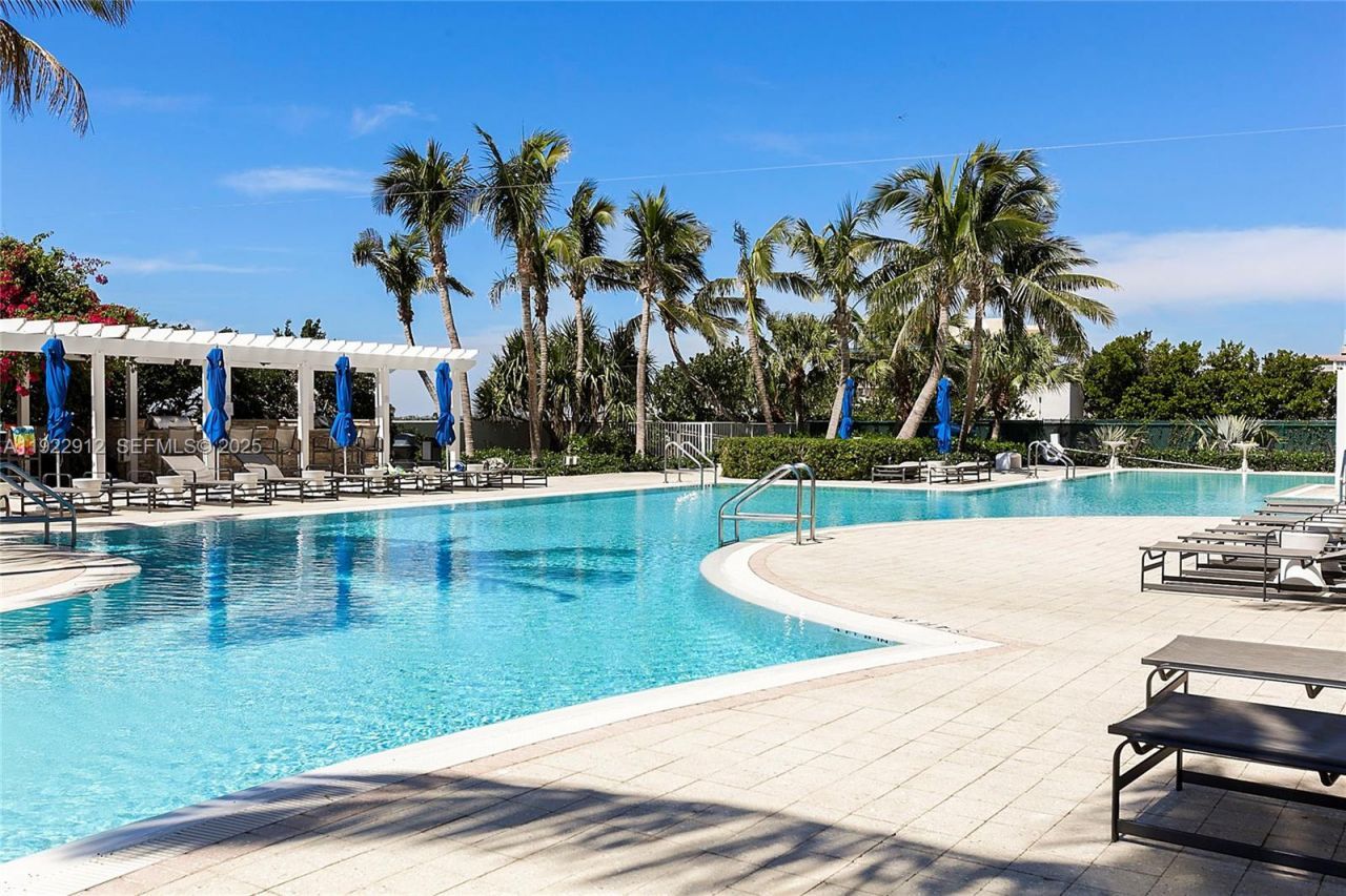 1 N Ocean Blvd, Unit 705, Pompano Beach, FL 33062 Photo