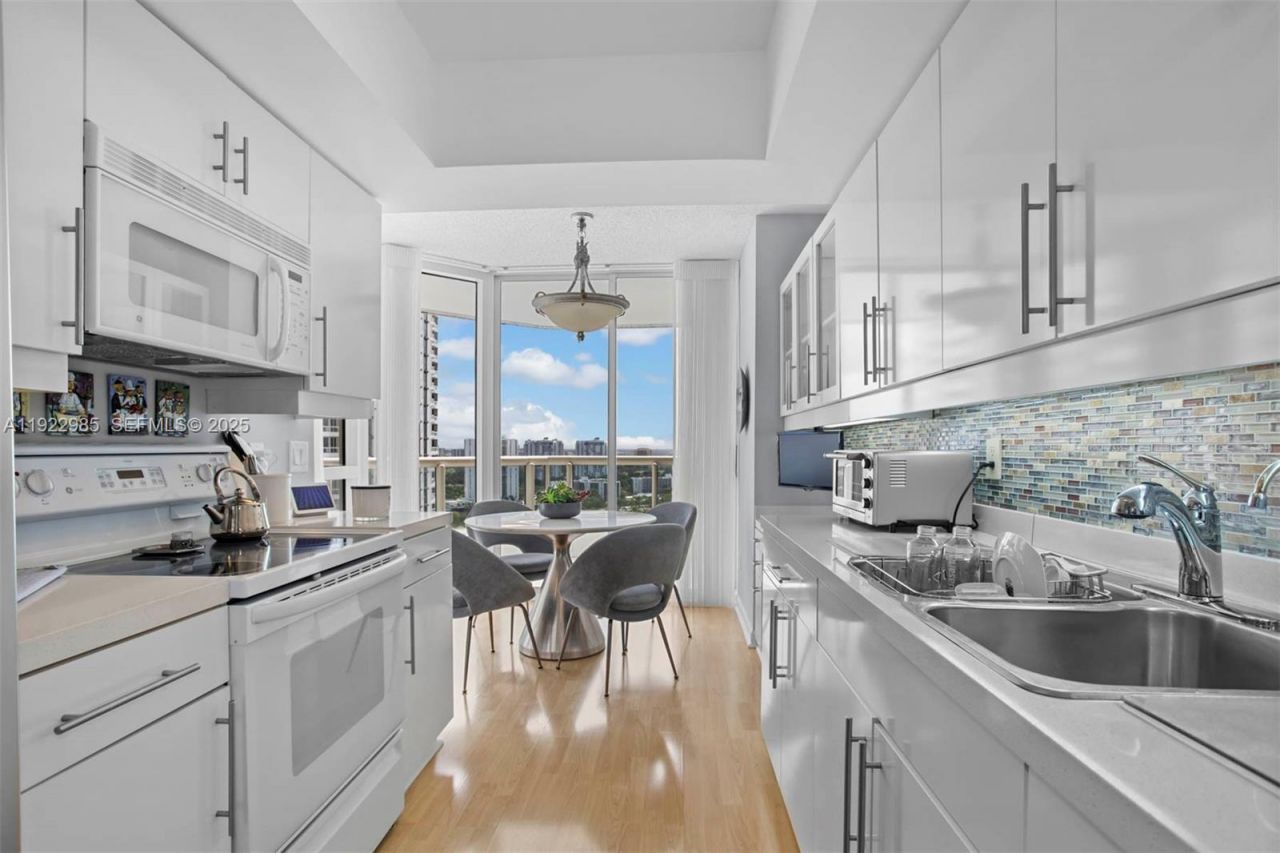 21205 Yacht Club Dr, Unit 2403, Aventura, FL 33180 Photo