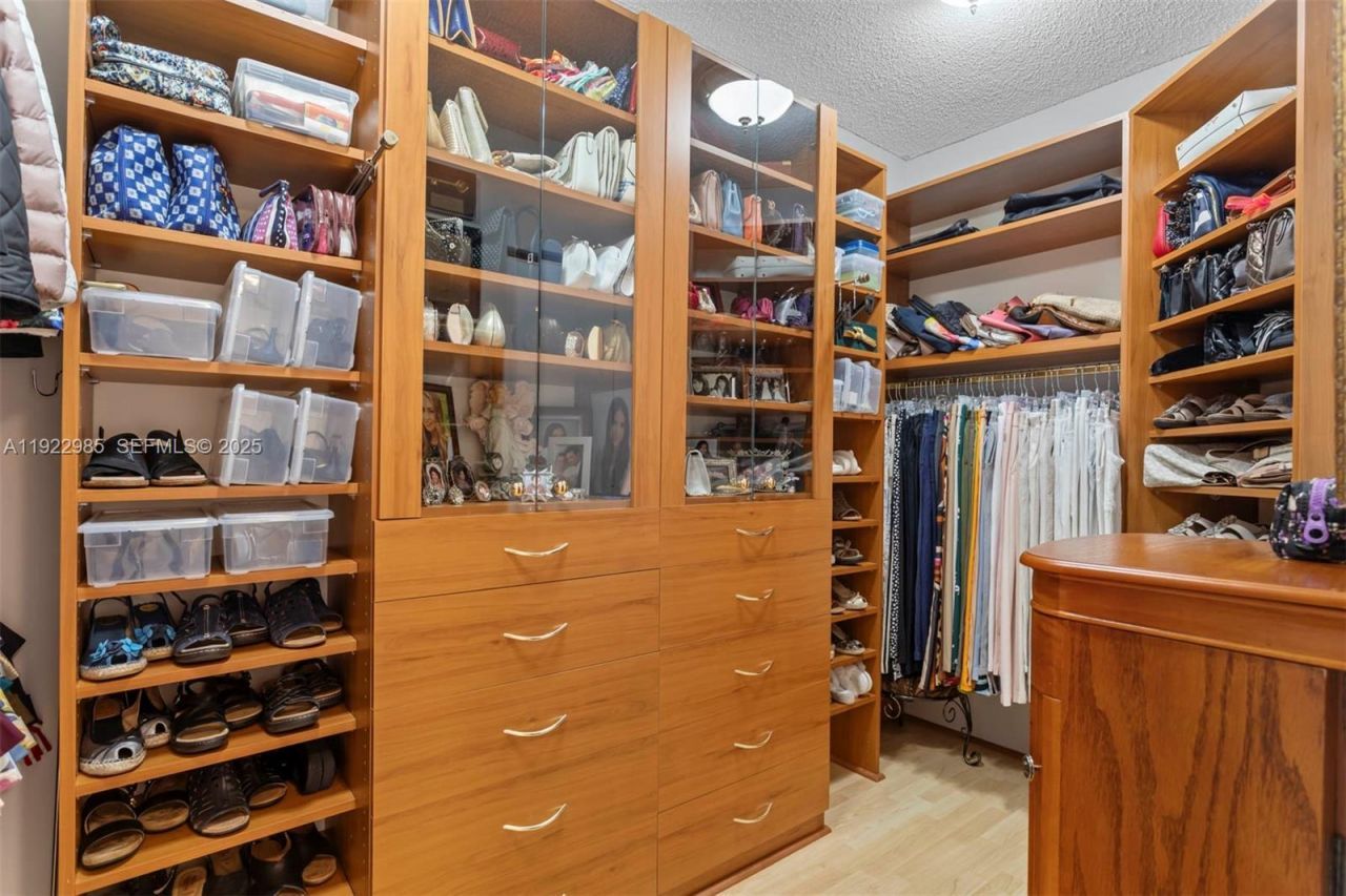 21205 Yacht Club Dr, Unit 2403, Aventura, FL 33180 Photo