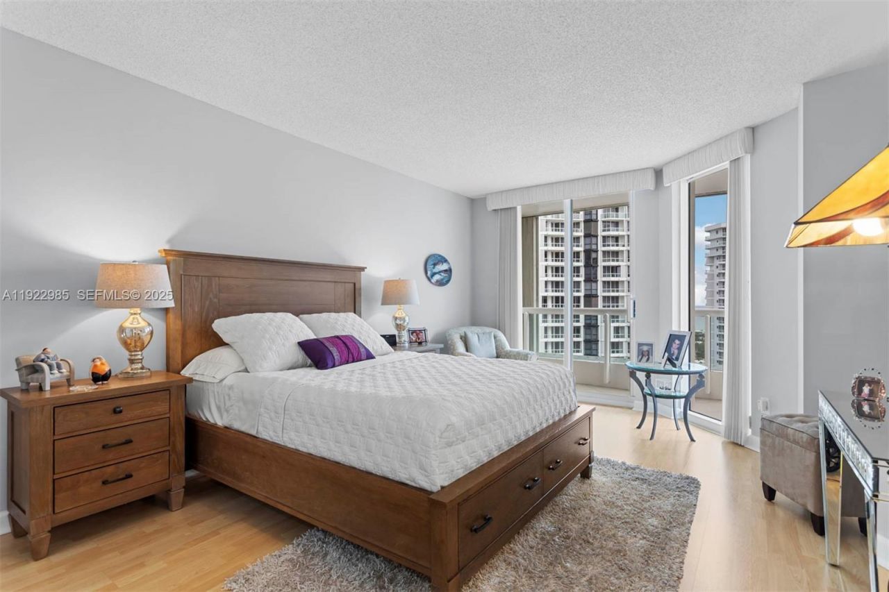 21205 Yacht Club Dr, Unit 2403, Aventura, FL 33180 Photo