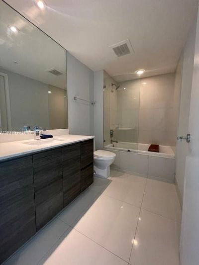 1100 S Miami Ave, Unit 3907, Miami, FL 33130 Photo