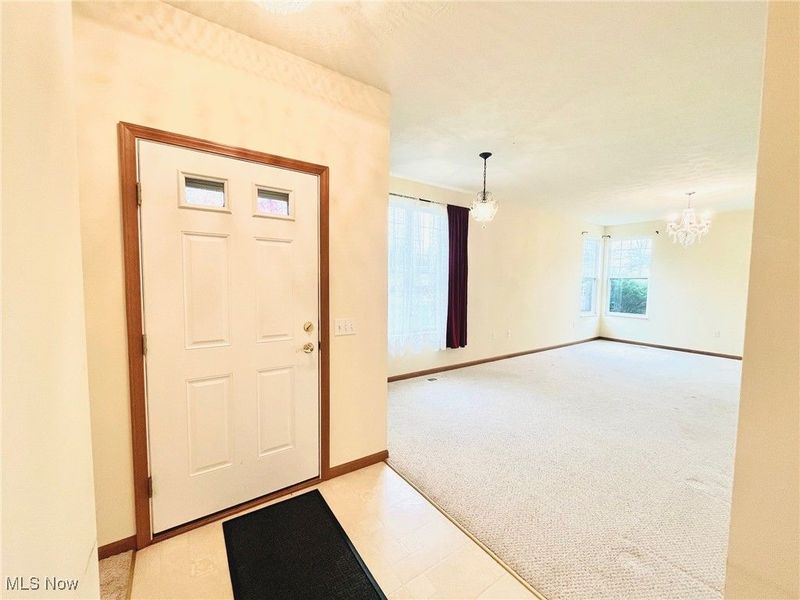 2148 Southampton Lane, Avon, OH 44011 Photo 4