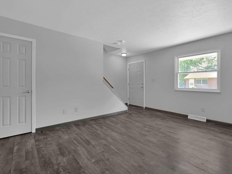 53 Neil Street, Delaware, OH 43015 Photo 3