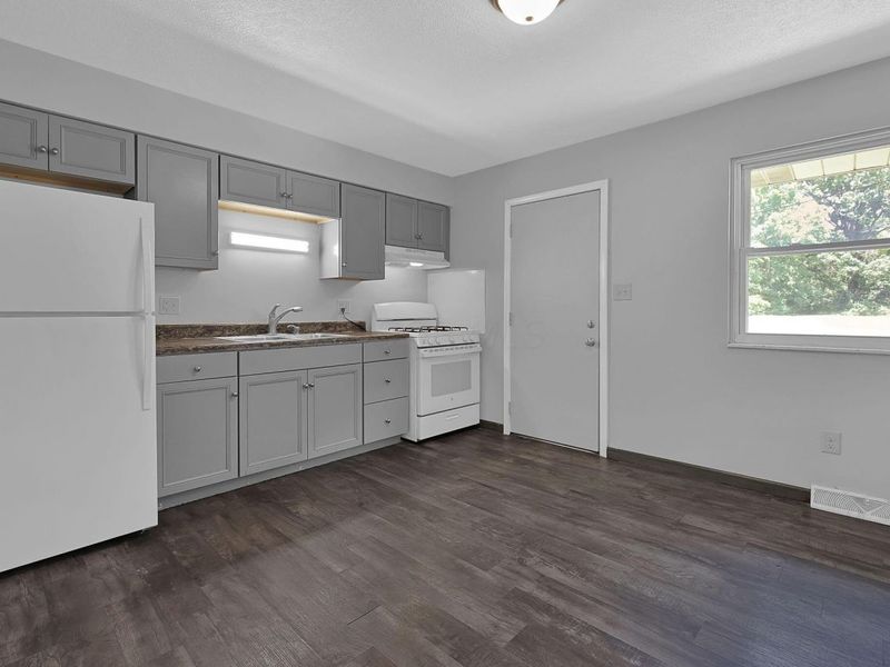 53 Neil Street, Delaware, OH 43015 Photo 4