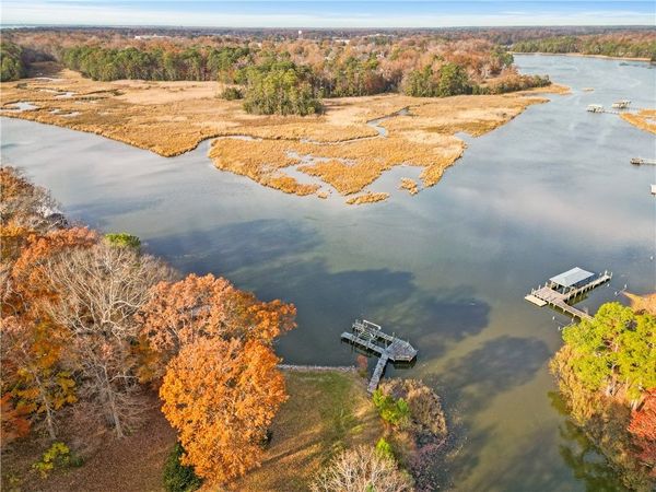 137 Beechwood Hills, Newport News, VA 23608