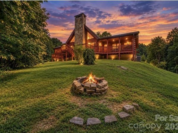 5023 Elk Park Highway, Elk Park, NC 28622