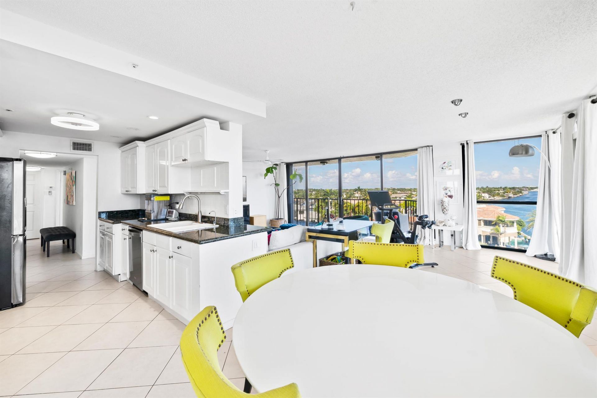 899 Jeffery Street, Unit 614, Boca Raton, FL 33487 Photo