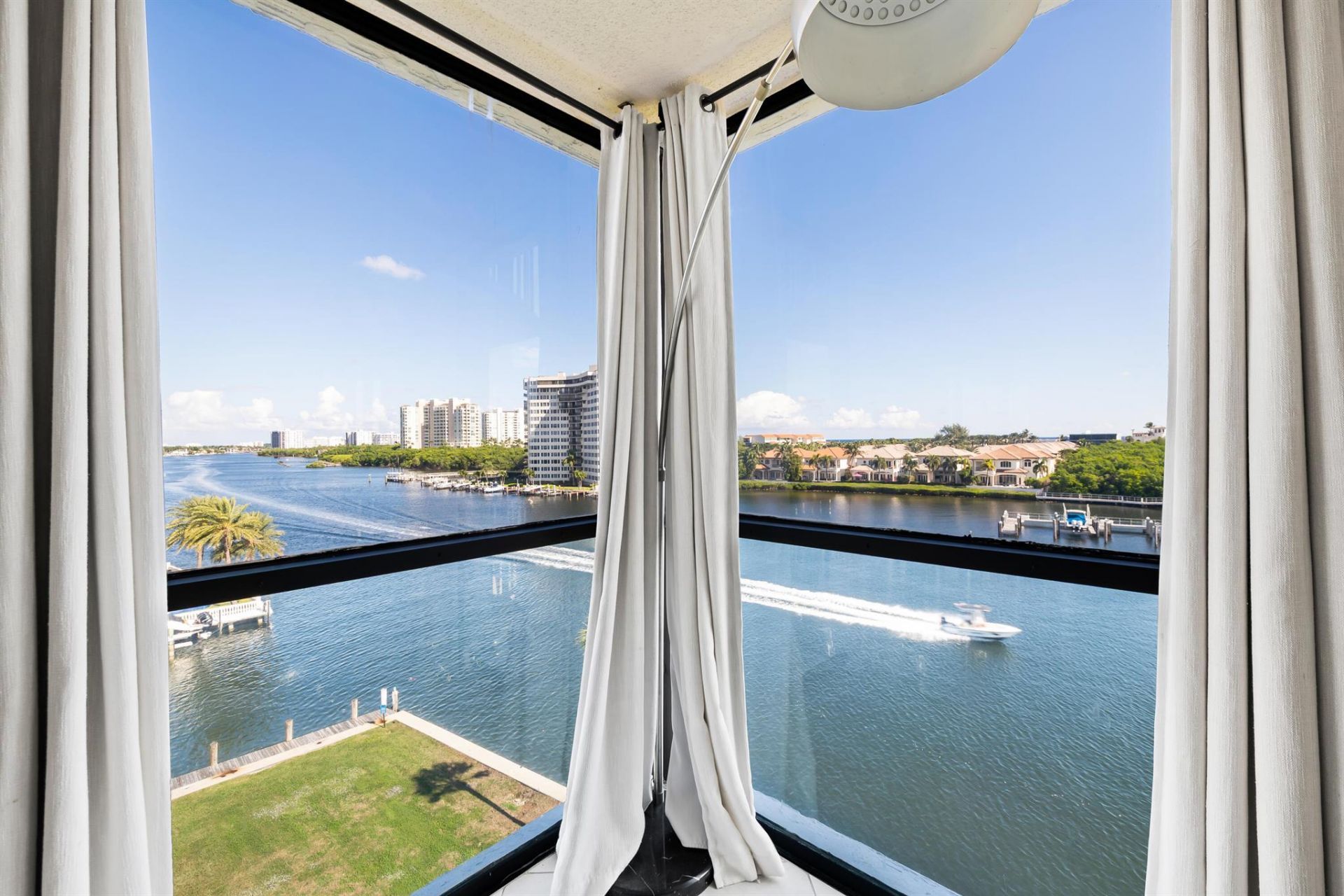 899 Jeffery Street, Unit 614, Boca Raton, FL 33487 Photo