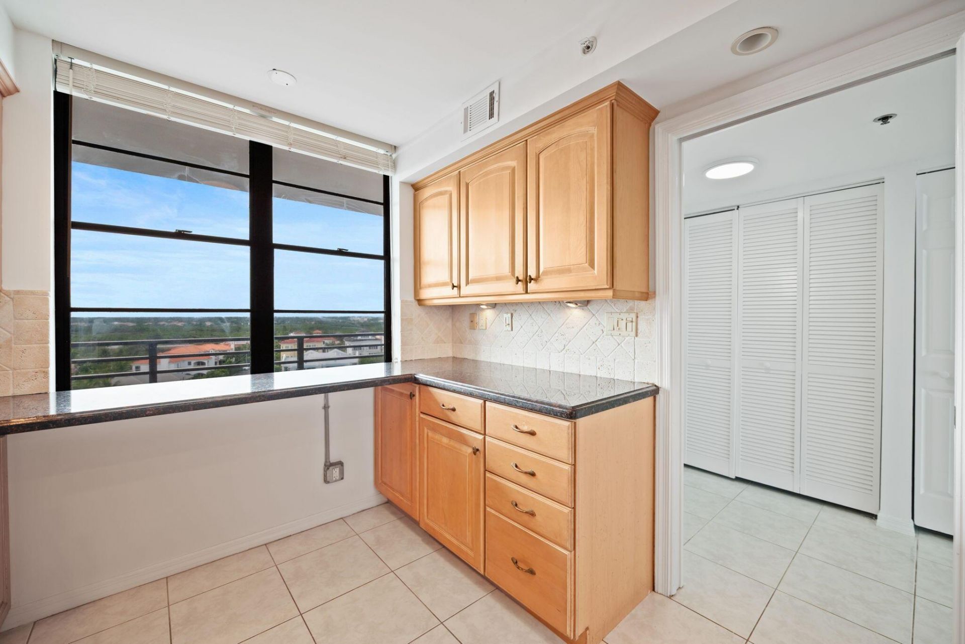 840 Ocean Drive, Unit 1005, Juno Beach, FL 33408 Photo