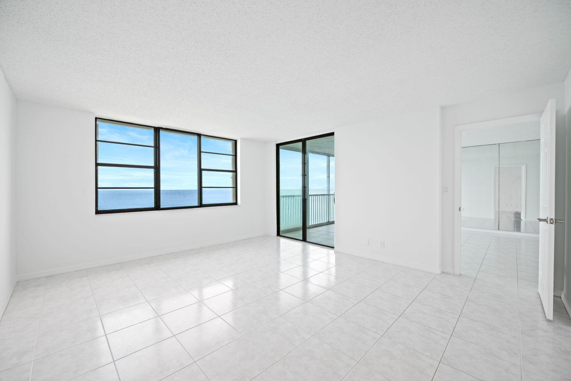 840 Ocean Drive, Unit 1005, Juno Beach, FL 33408 Photo