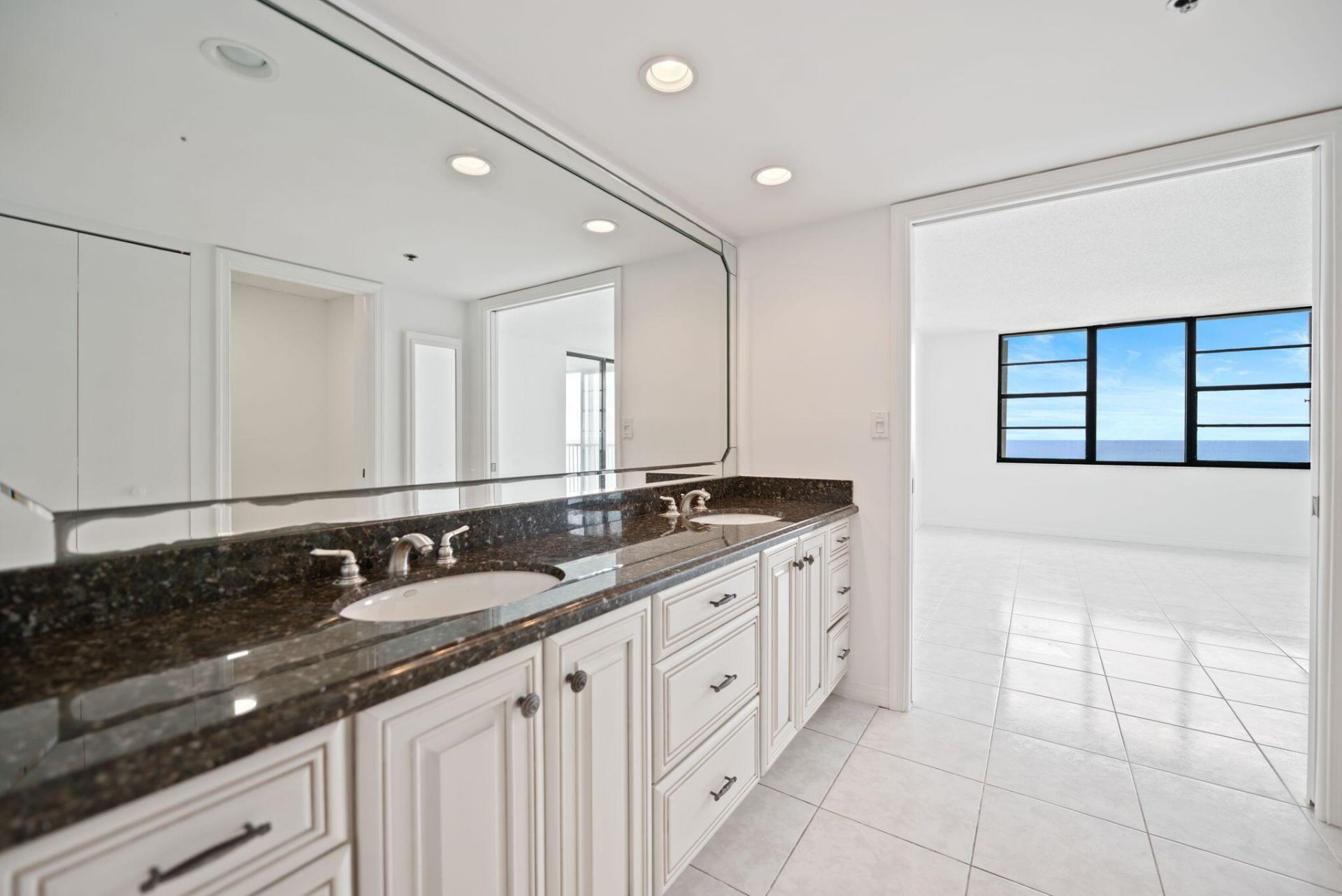 840 Ocean Drive, Unit 1005, Juno Beach, FL 33408 Photo