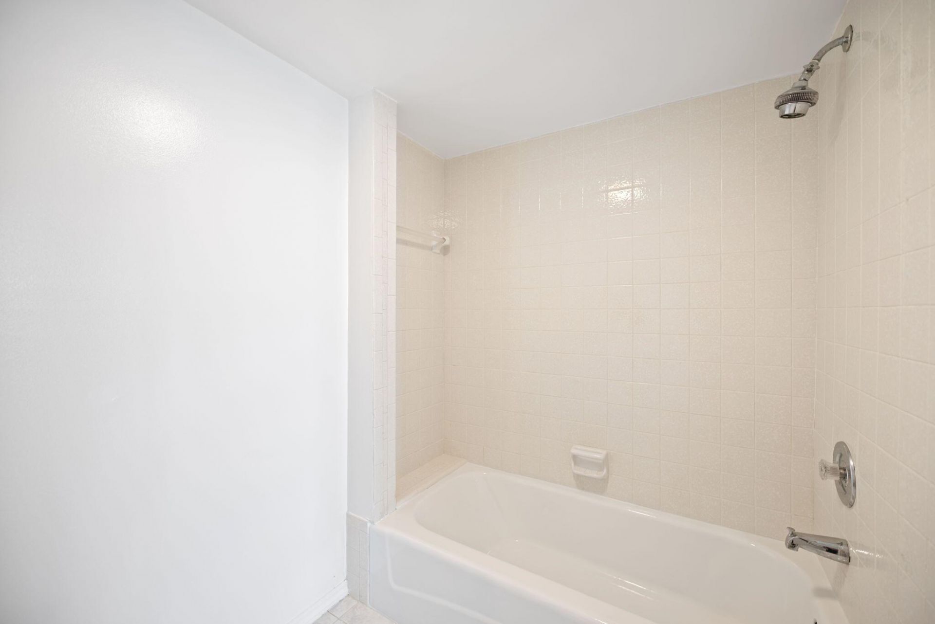 840 Ocean Drive, Unit 1005, Juno Beach, FL 33408 Photo