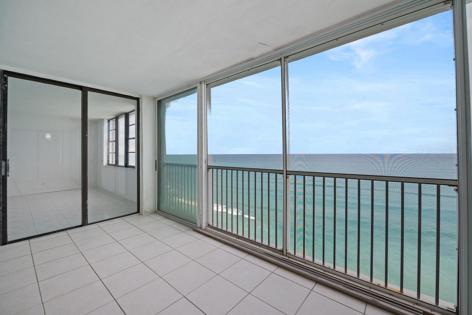 840 Ocean Drive, Unit 1005, Juno Beach, FL 33408 Photo