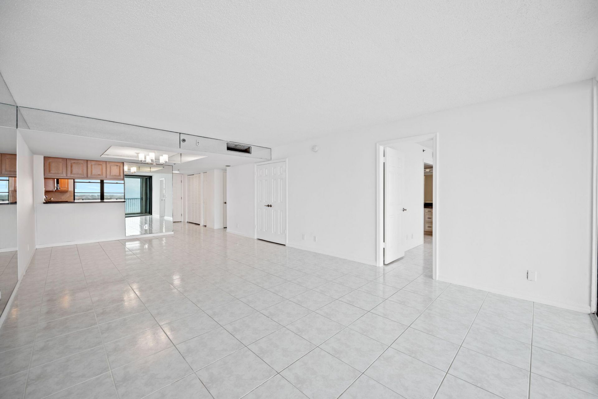 840 Ocean Drive, Unit 1005, Juno Beach, FL 33408 Photo