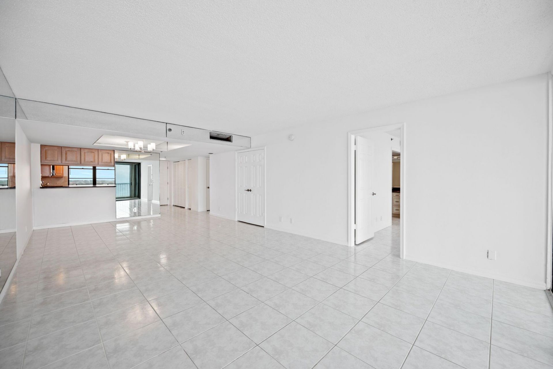 840 Ocean Drive, Unit 1005, Juno Beach, FL 33408 Photo