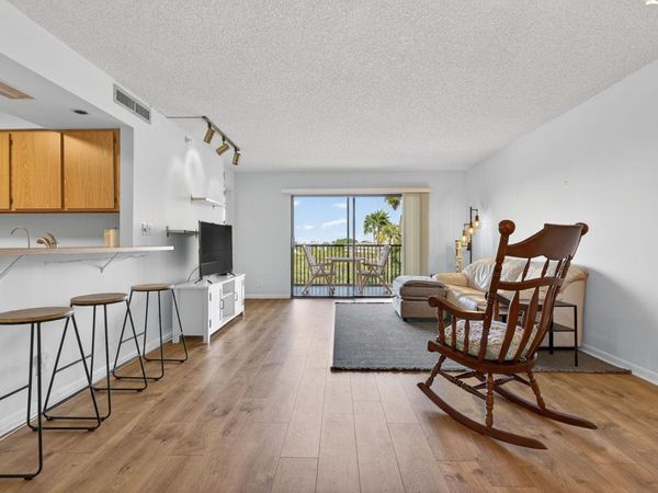 2205 S Cypress Bend Drive, Unit 604, Pompano Beach, FL 33069