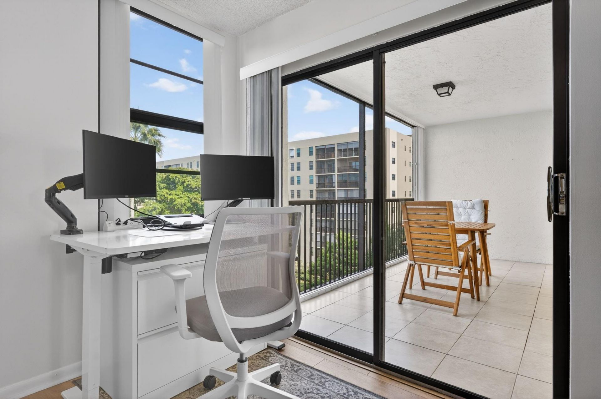 2205 S Cypress Bend Drive, Unit 604, Pompano Beach, FL 33069 Photo