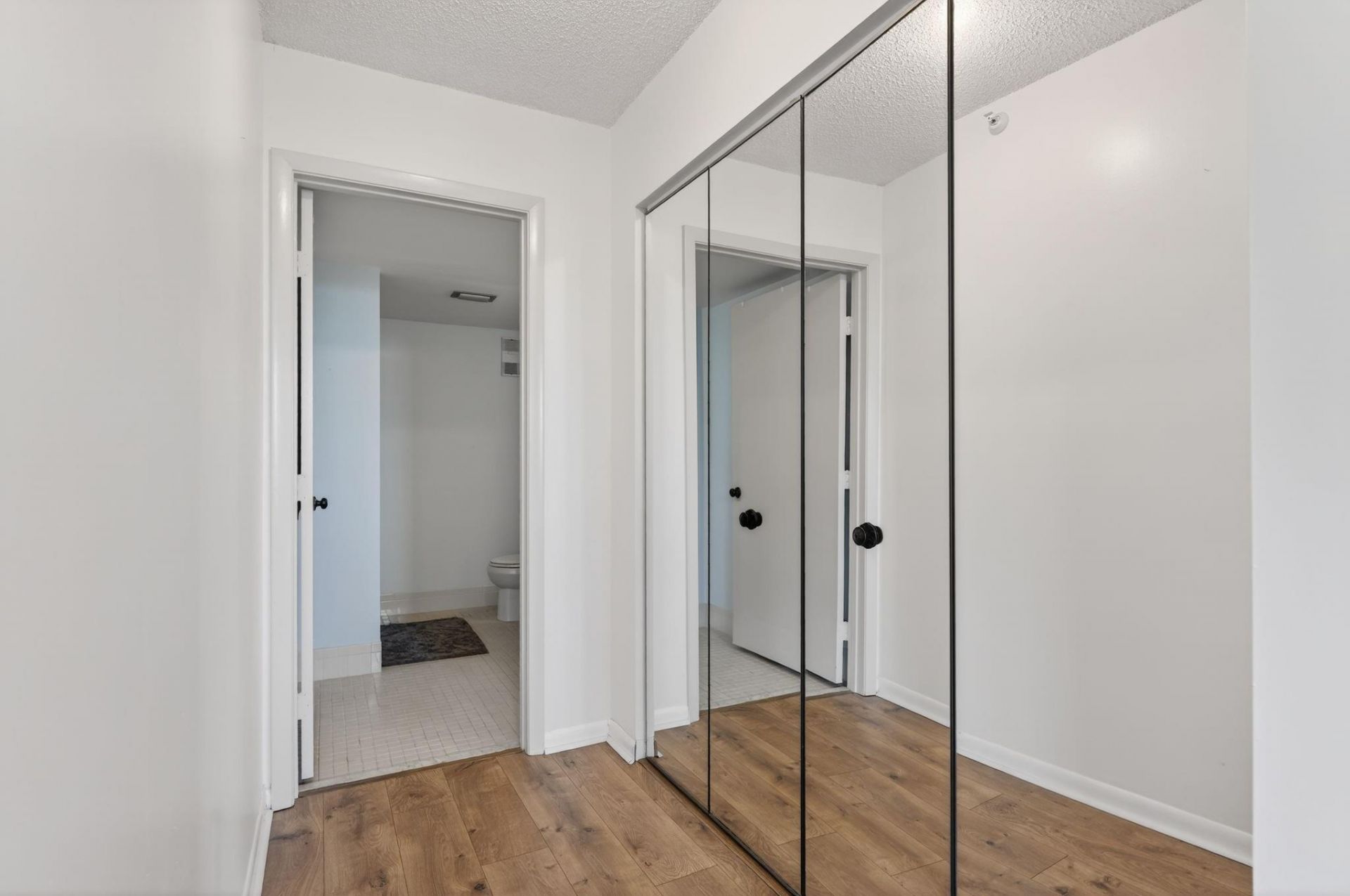 2205 S Cypress Bend Drive, Unit 604, Pompano Beach, FL 33069 Photo