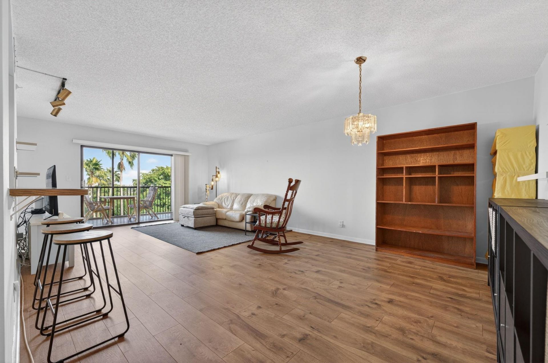 2205 S Cypress Bend Drive, Unit 604, Pompano Beach, FL 33069 Photo