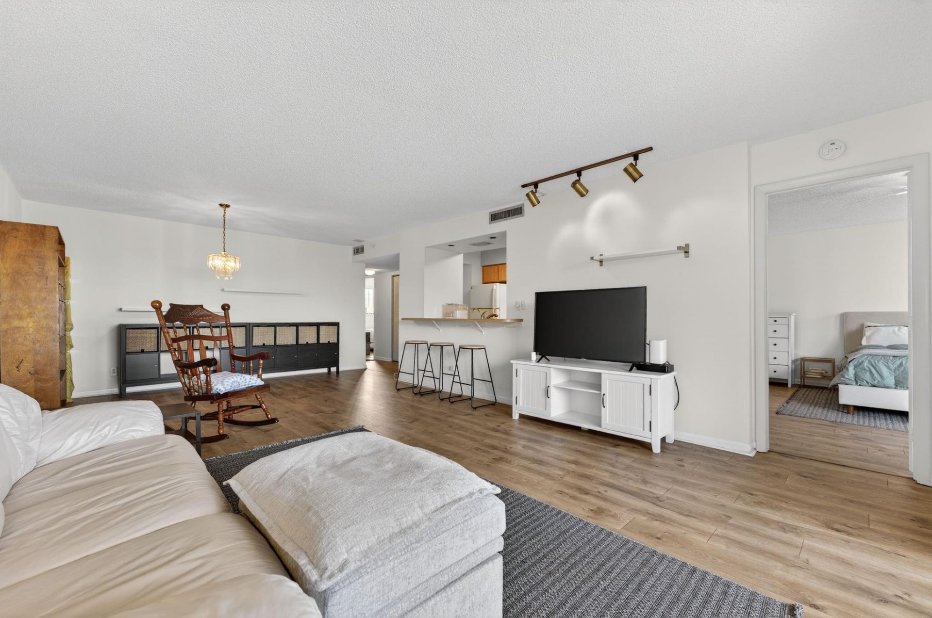 2205 S Cypress Bend Drive, Unit 604, Pompano Beach, FL 33069 Photo