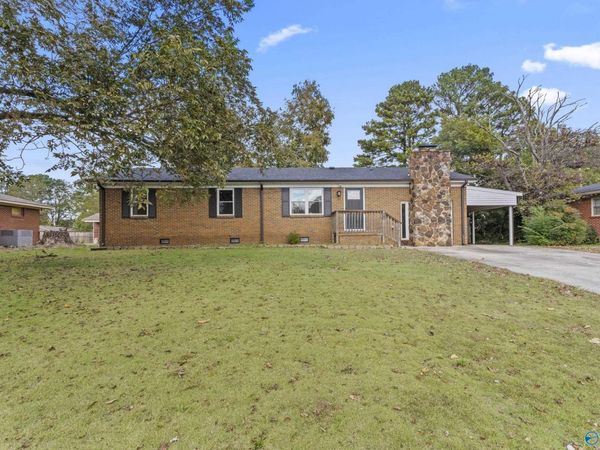 314 Larkwood Drive SW, Decatur, AL 35601