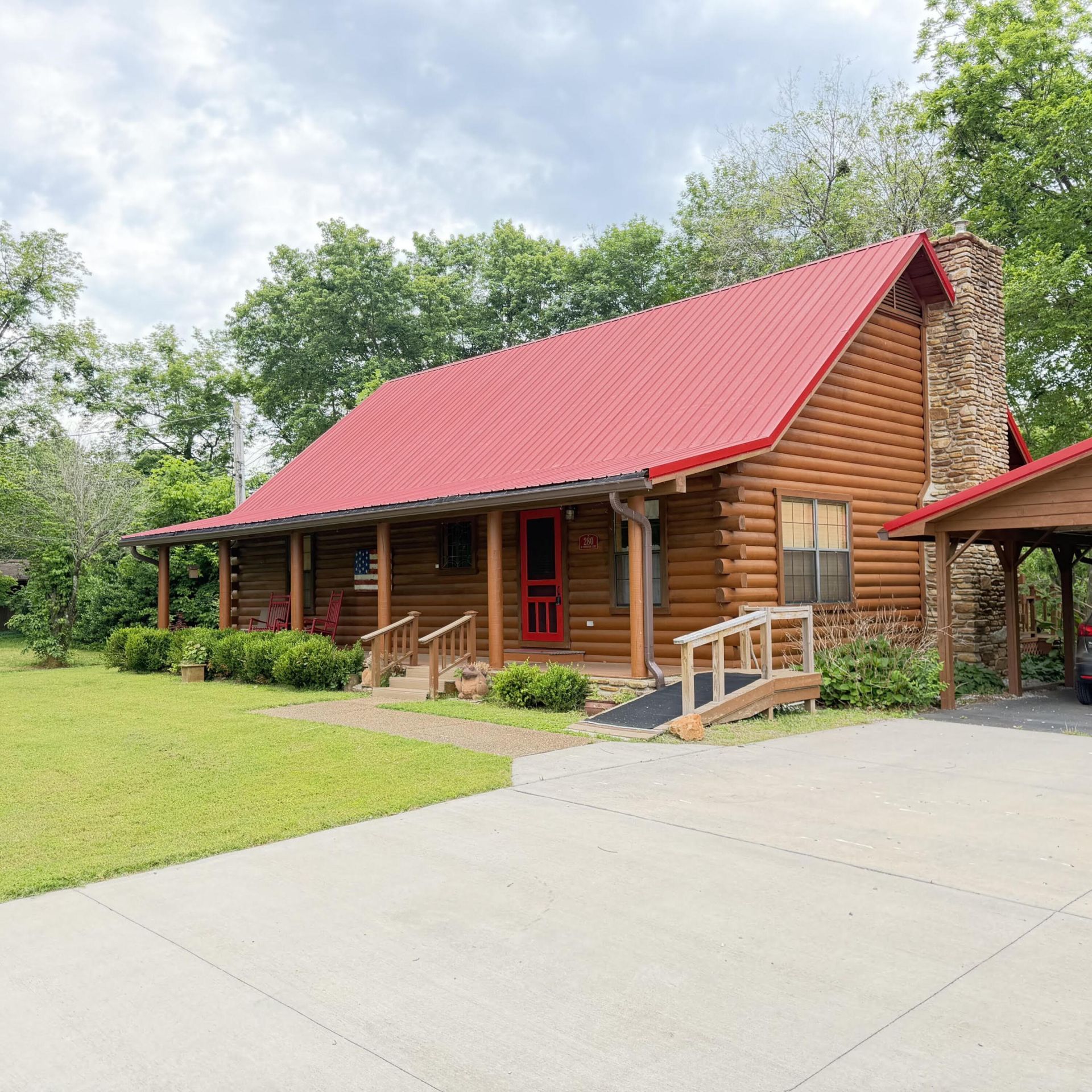 280 N Riverview Lane Mountain View, AR 72560