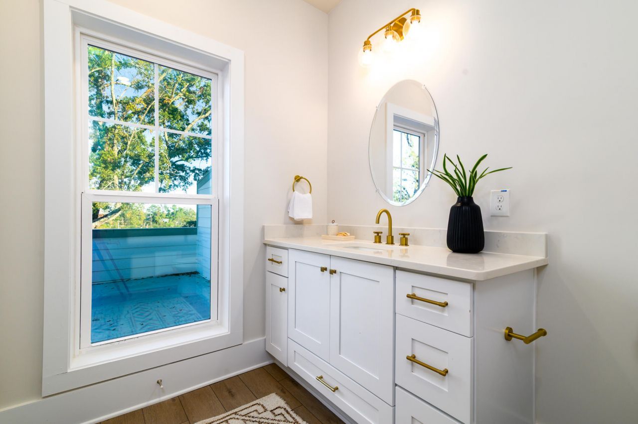 1150 Valdosta Street Photo 11