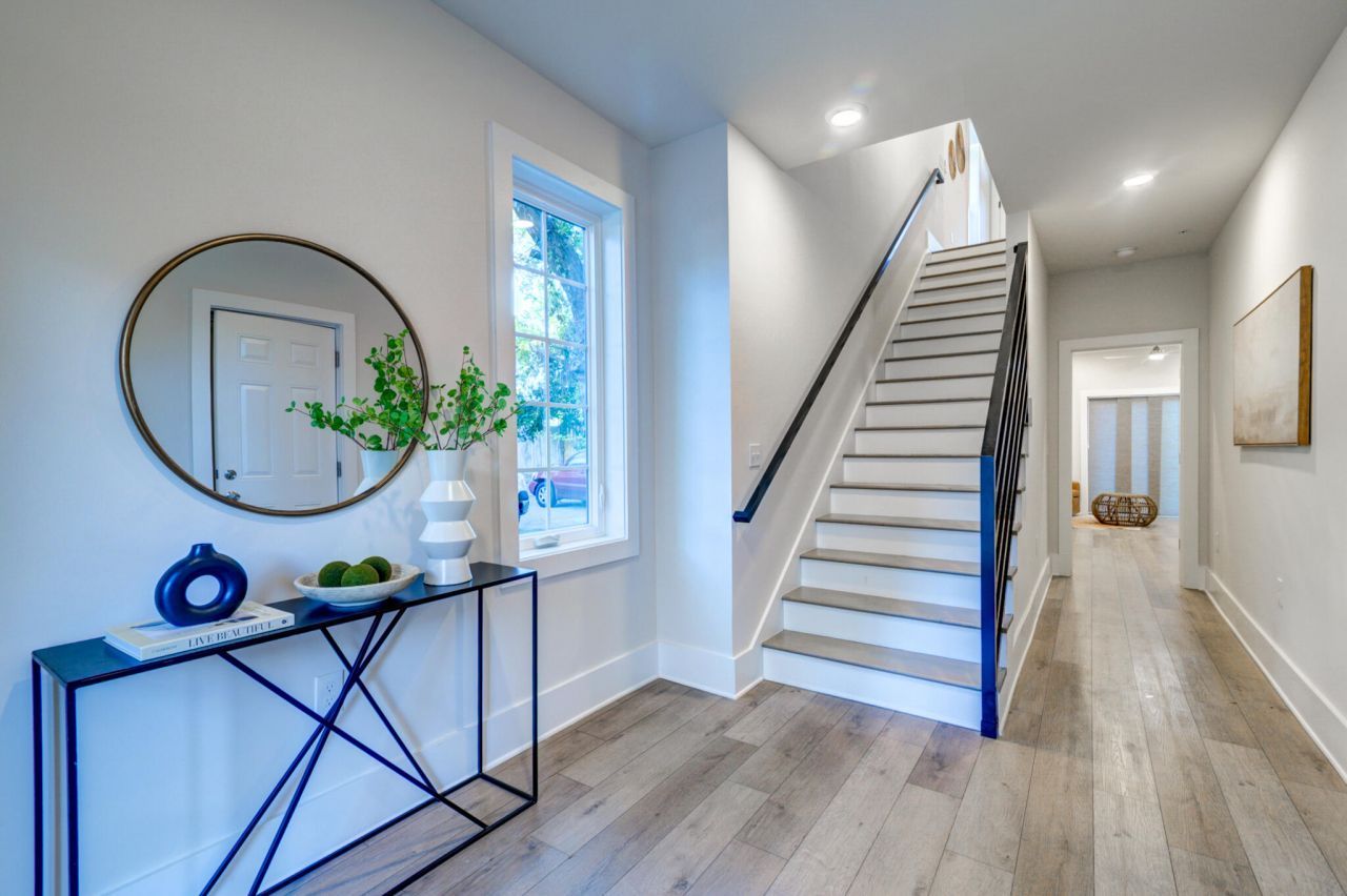 1150 Valdosta Street Photo 6