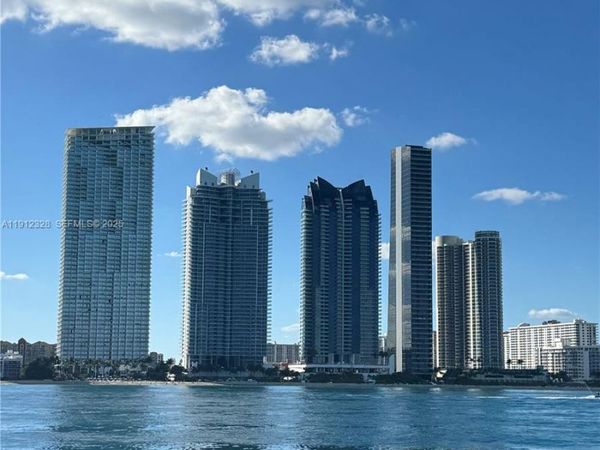 17121 Collins Ave, Unit 1905, Sunny Isles Beach, FL 33160