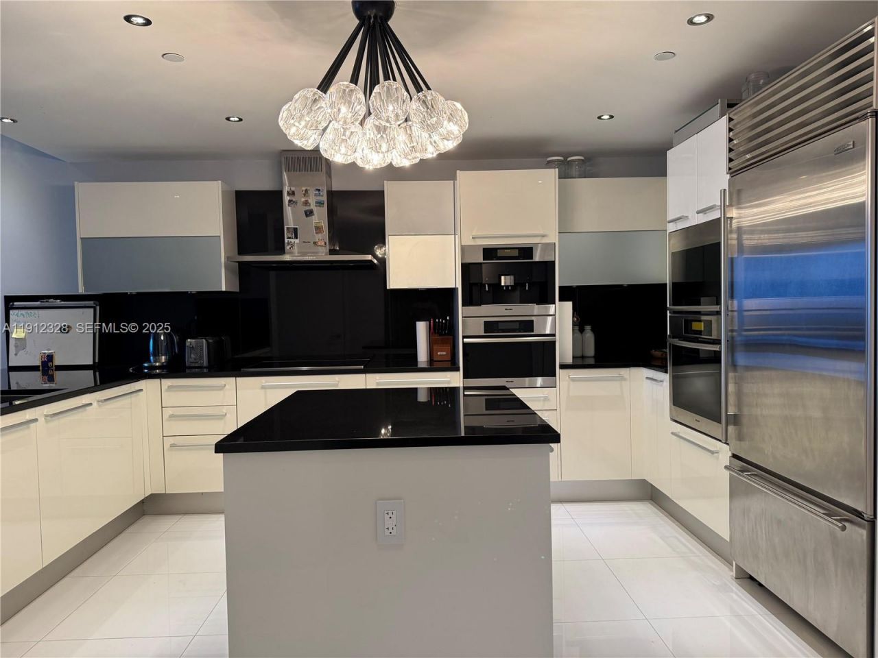 17121 Collins Ave, Unit 1905, Sunny Isles Beach, FL 33160 Photo