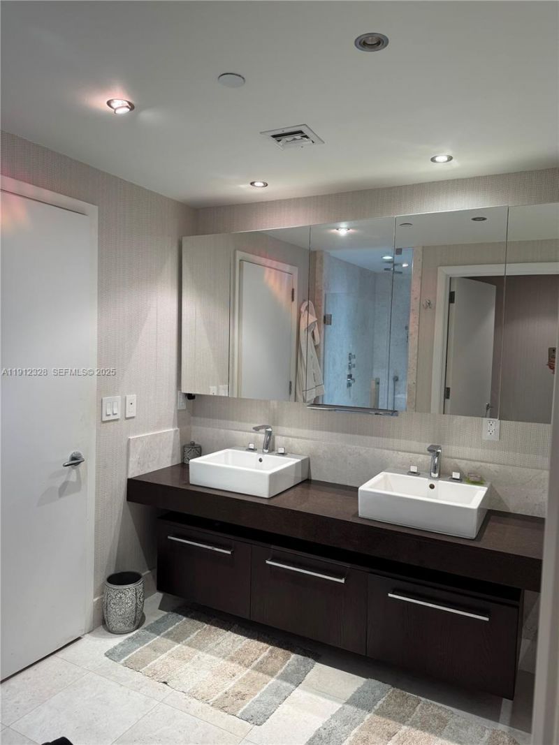 17121 Collins Ave, Unit 1905, Sunny Isles Beach, FL 33160 Photo