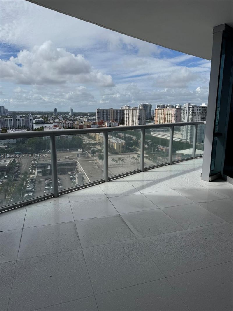 17121 Collins Ave, Unit 1905, Sunny Isles Beach, FL 33160 Photo