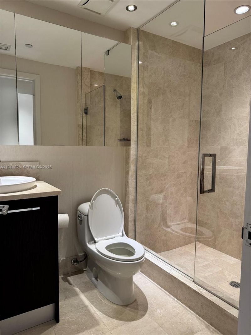 17121 Collins Ave, Unit 1905, Sunny Isles Beach, FL 33160 Photo