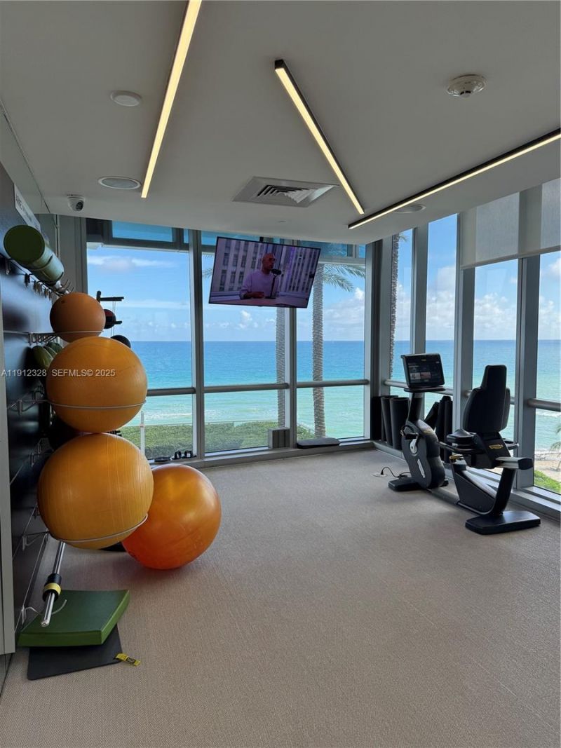 17121 Collins Ave, Unit 1905, Sunny Isles Beach, FL 33160 Photo