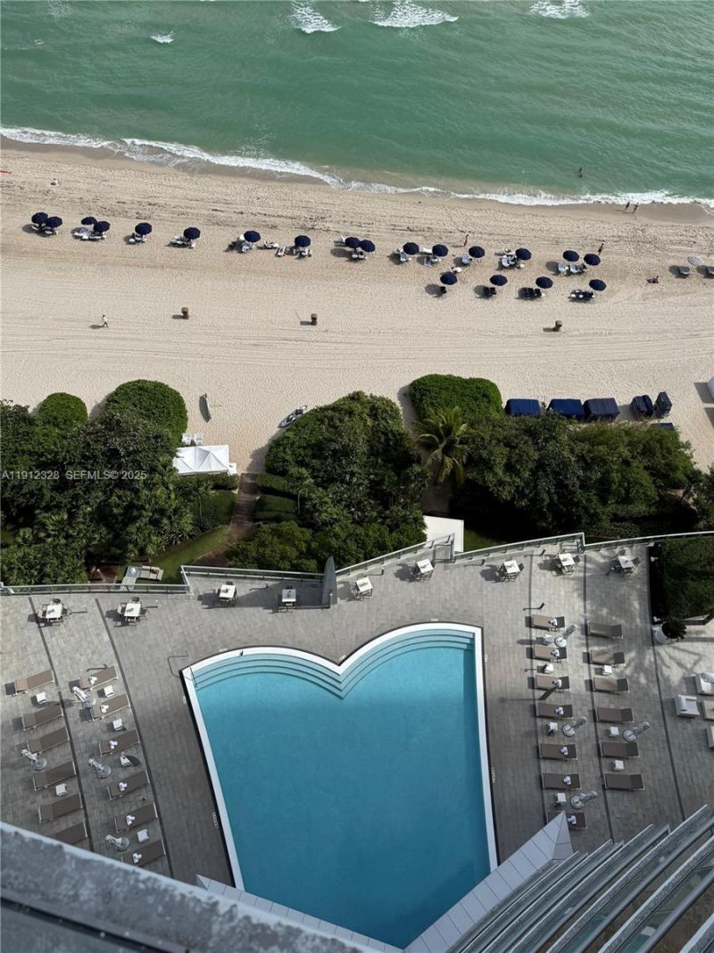 17121 Collins Ave, Unit 1905, Sunny Isles Beach, FL 33160 Photo