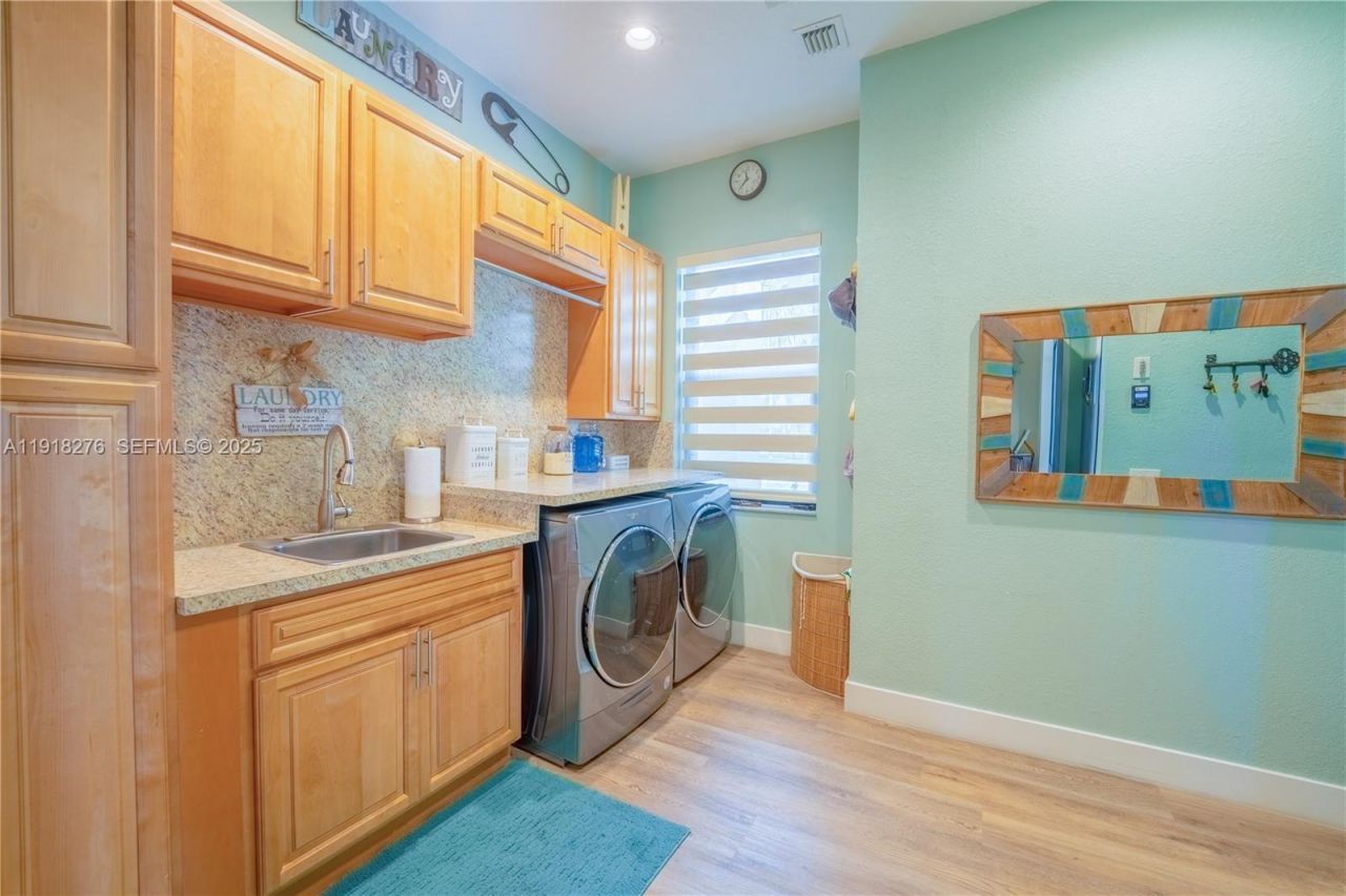 13372 SW 40th St, Davie, FL 33330 Photo