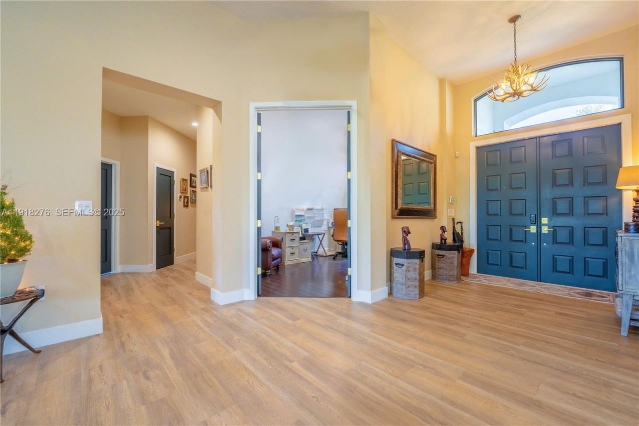 13372 SW 40th St, Davie, FL 33330 Photo